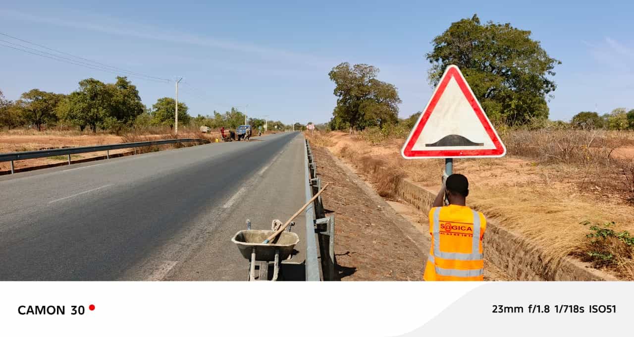 Poste de péage provisoire — Zantièbougou Kolondièba (frontière RCI)